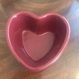 Chantal Heart Shaped‎ Deep BurgundyBaking Dish Smooth Edge VALENTINE READY